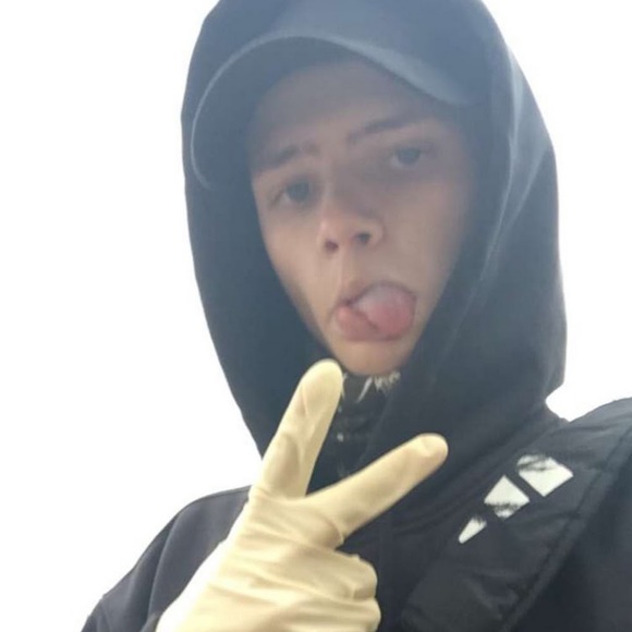 Meet your Posher, Fill - Picture 1 of 1